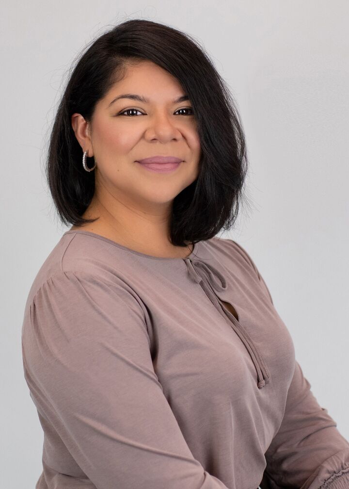 Gabriela Uvalle, Real Estate Salesperson in Richland, Tri-Cities