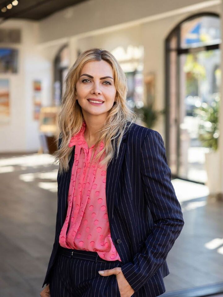 Loreta Repishti, Real Estate Salesperson in Carlsbad, Affiliated