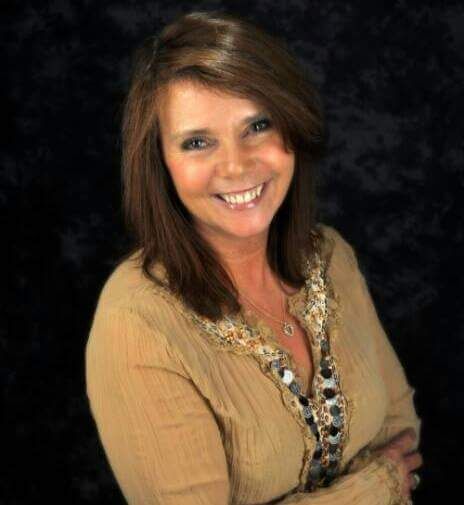 LaDonna Simmons, Real Estate Salesperson in Oakdale, Select Real Estate, Inc.