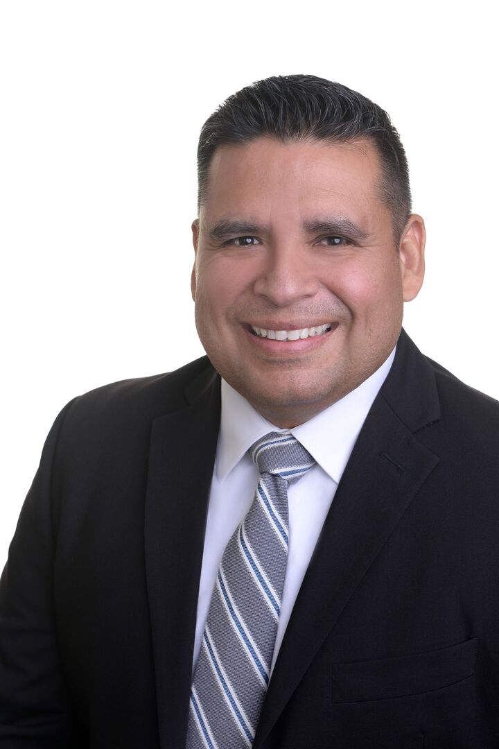 Robert Cordero, Real Estate Salesperson in Ontario, Blackstone Realty