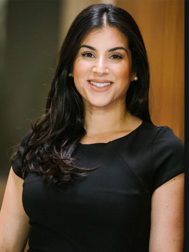 Muna Khurshid Stewart, Real Estate Salesperson in El Cajon, Affiliated