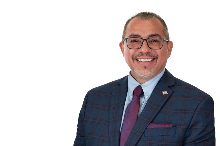 Michael Gutierrez, Real Estate Broker in Porterville, Jordan-Link