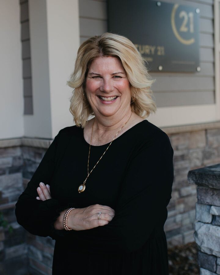 Jill Rich, Real Estate Salesperson in Urbandale, Signature Real Estate