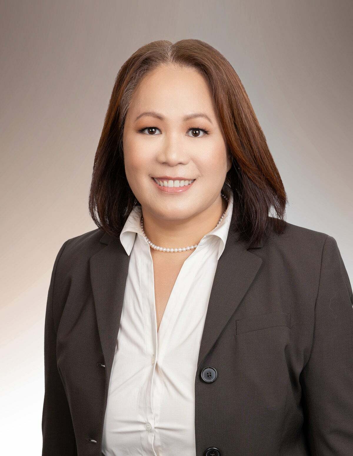 Hanh Bannister, REALTOR® in Honolulu, Advantage Realty