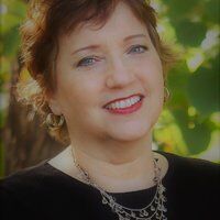 Lisa Moynihan, Real Estate Salesperson in Overland Park, Kansas City Homes