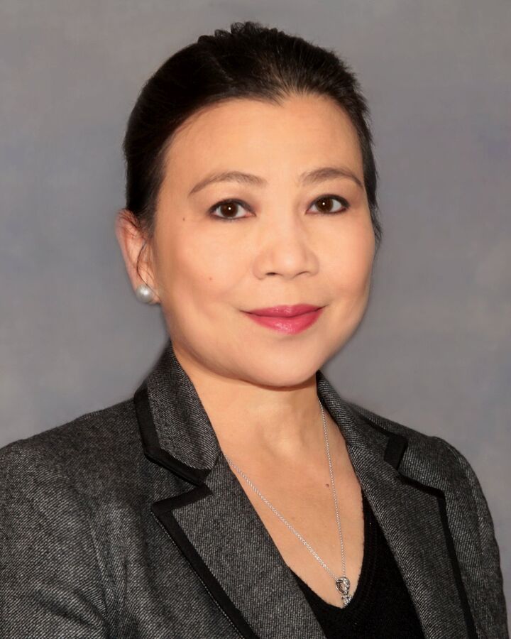 Susan Gagui, Real Estate Salesperson in Glendale, Hallmark Realty