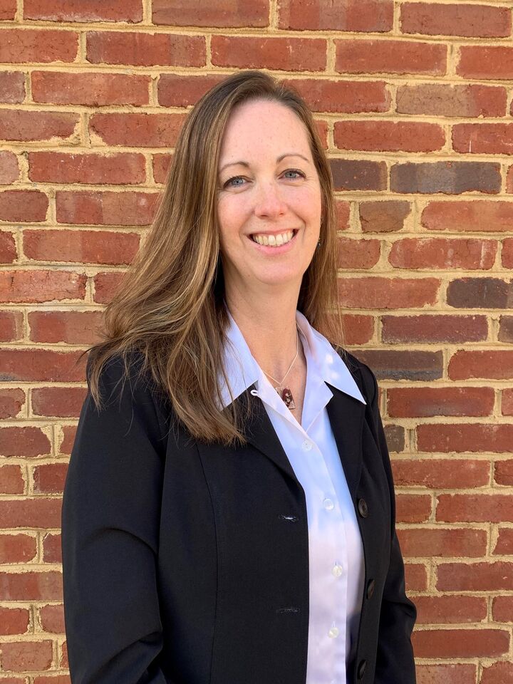 Diana Seward, Real Estate Salesperson in Colonial Heights, Colonial Realty