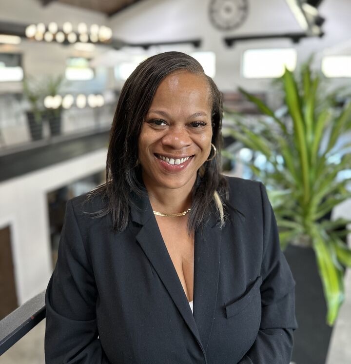 April Simmons, Real Estate Salesperson in Tampa, Beggins Enterprises