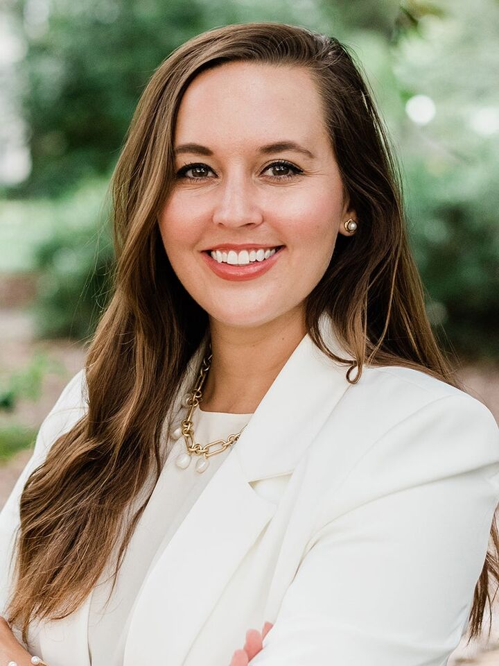 Jennifer Crumpton, Associate Real Estate Broker in Savannah, Austin Hill Realty