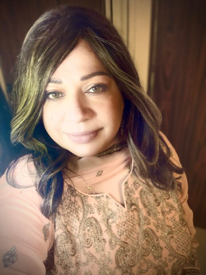 Nazia Abbas,  in Woodbury, Realty Connect