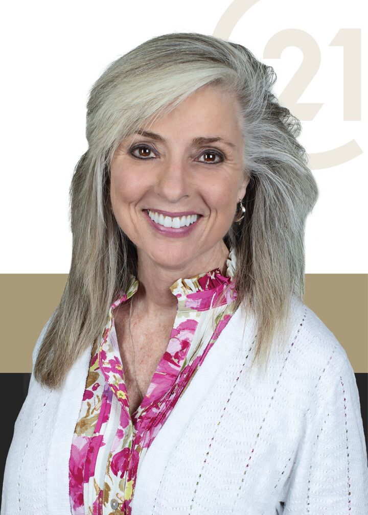 Ann Kyes,  in Baton Rouge, Bessette Flavin