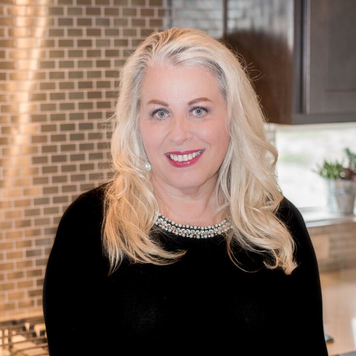 Ellen Martin, Associate Real Estate Broker in Colorado Springs, ERA Shields Real Estate