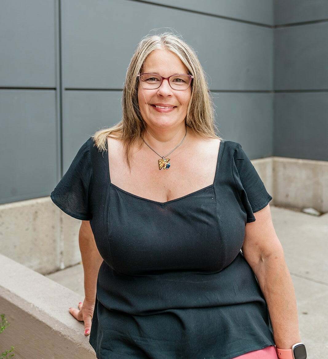 Denise Nichols, Sales Associate in Muskegon, Schmidt Realtors