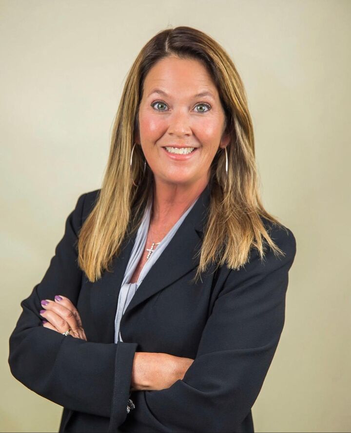 Kimberly Filippelli,  in Shelby Township, Professionals