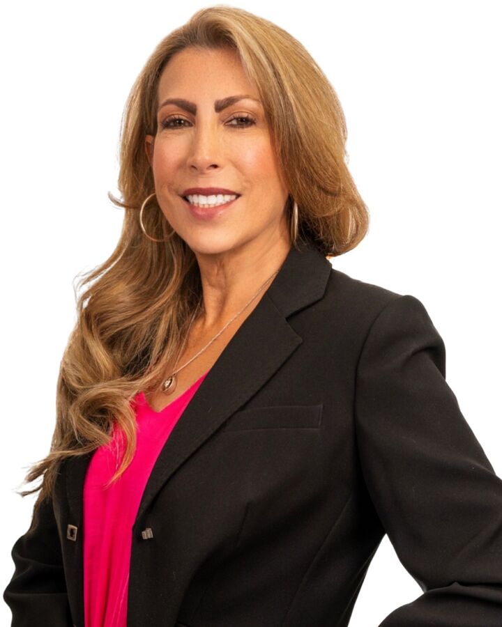 Mindy Silverman, Associate Real Estate Broker in Boca Raton, Stein Posner