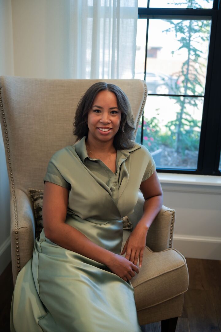 Marianne Burkholtz, Real Estate Salesperson in Edmond, Paramount