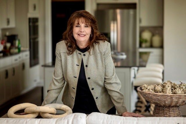 Karen Fortuna, Real Estate Salesperson in Clinton Township, Professionals