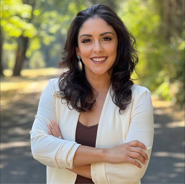 Chrystal Stutesman, Real Estate Broker in Eugene, Professional Group