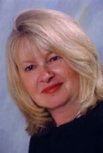 Bella Wodin,  in Woodbury, Realty Connect