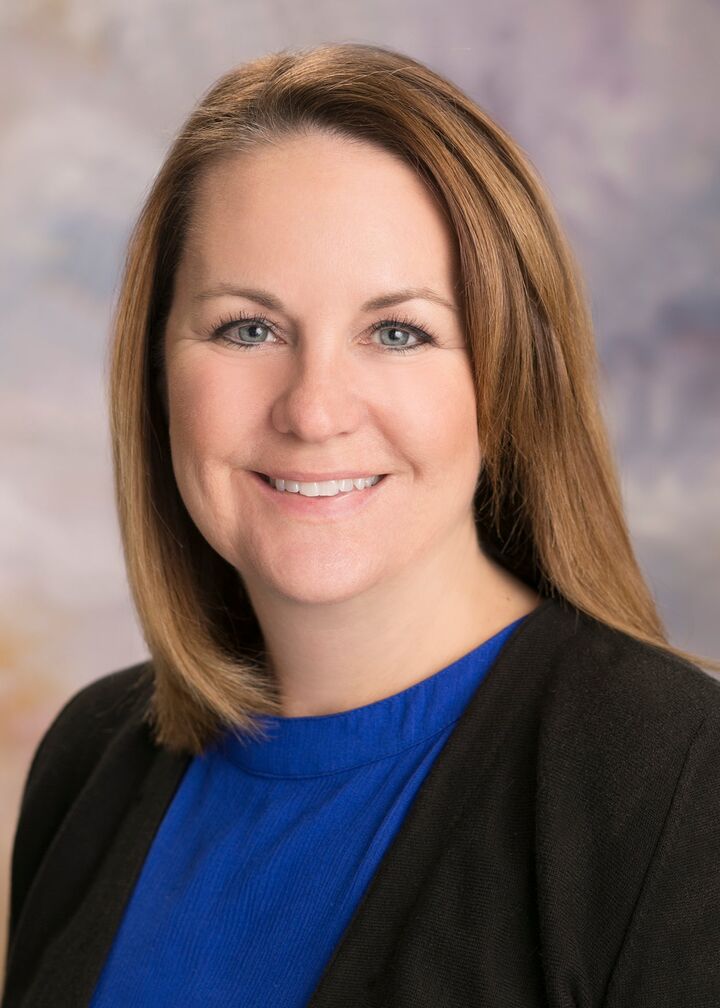 Julie Gordon, Real Estate Salesperson in Coeur D Alene, Schneidmiller Realty