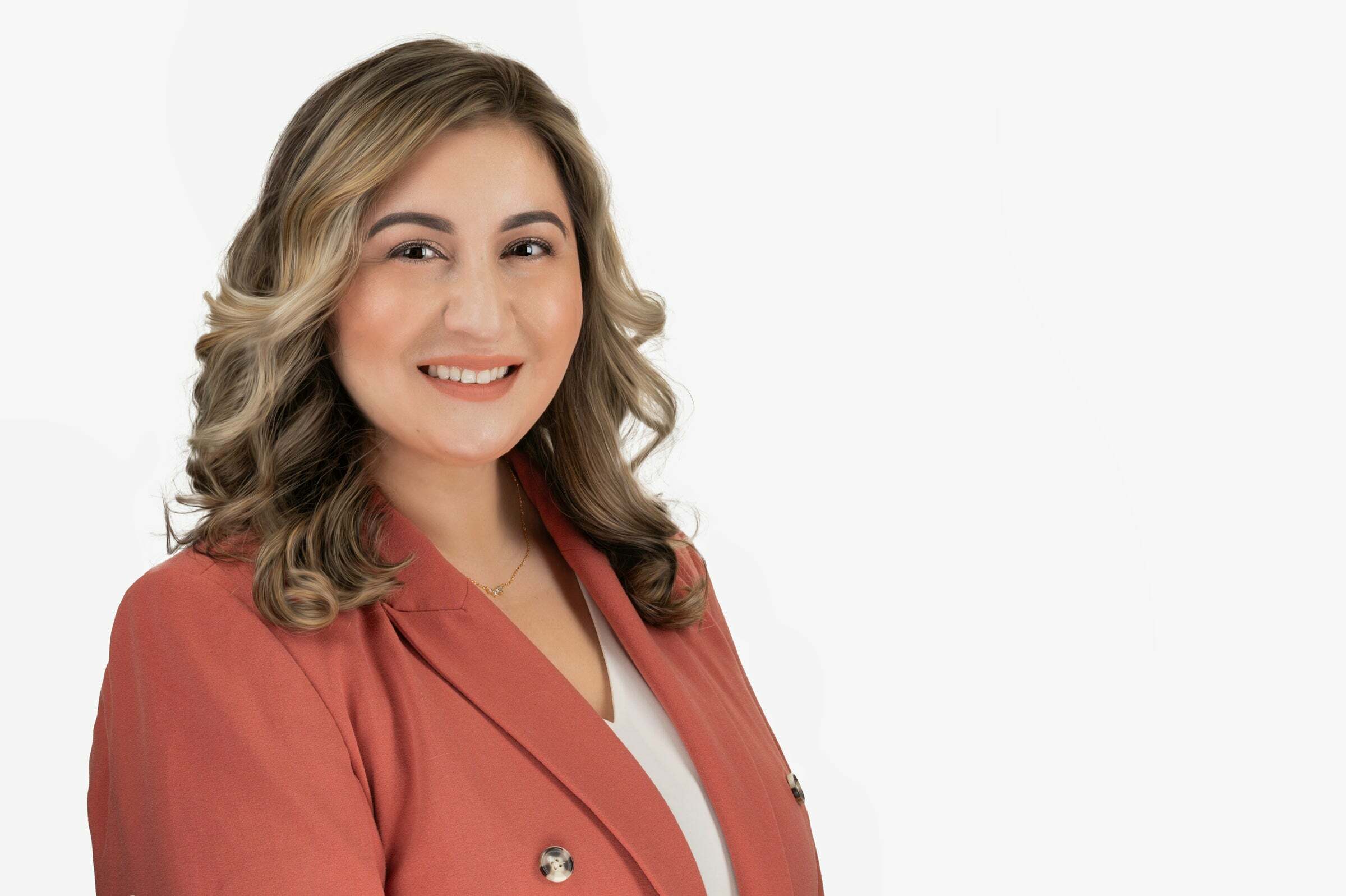 Laura Diaz, Real Estate Salesperson in Bakersfield, Jordan-Link