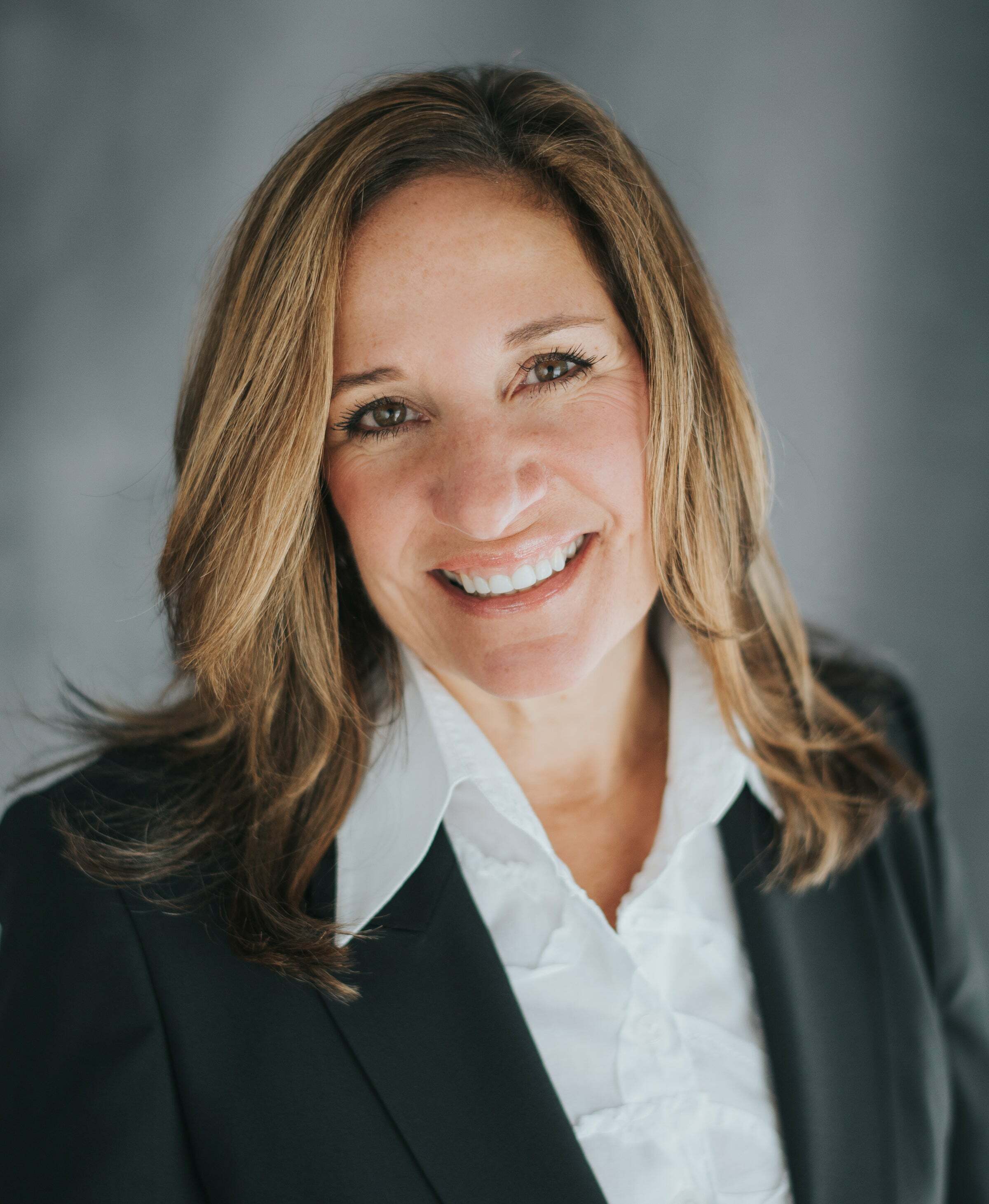 Carleen Lester, Real Estate Salesperson in Apollo Beach, Beggins Enterprises