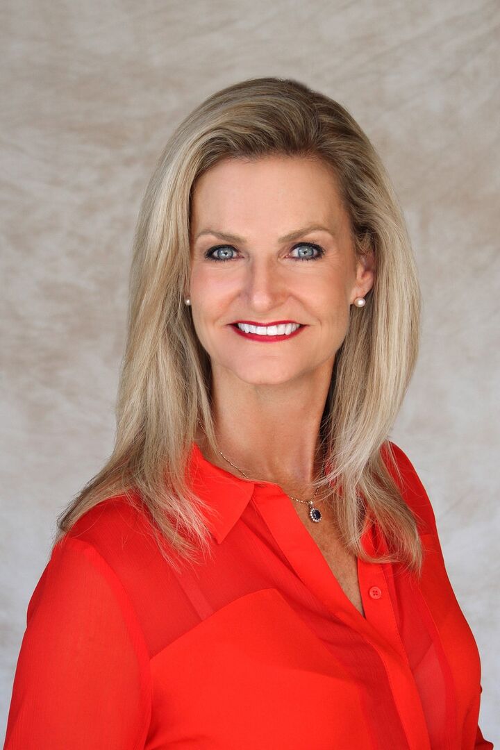 Karen Lindsey, Real Estate Salesperson in Thousand Oaks, Masters