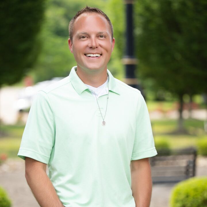 Ryan Henry, Real Estate Salesperson in Cross Lanes, Central