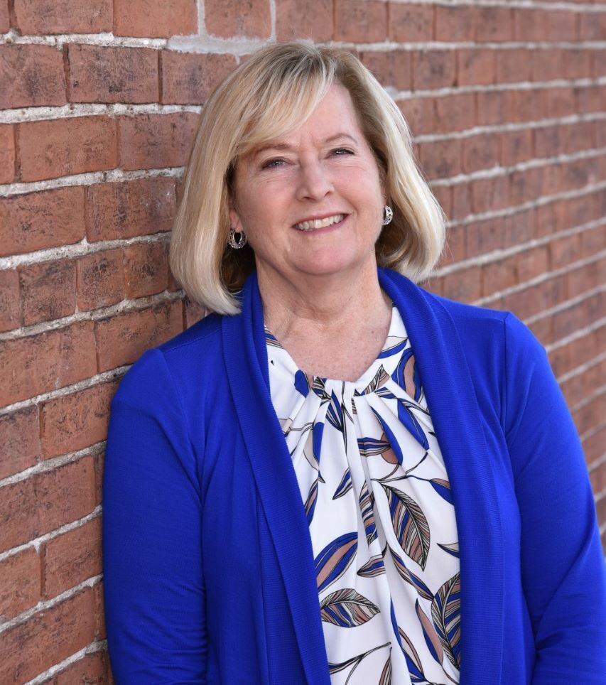 Donna Venti, Real Estate Salesperson in Washington, Premier Group