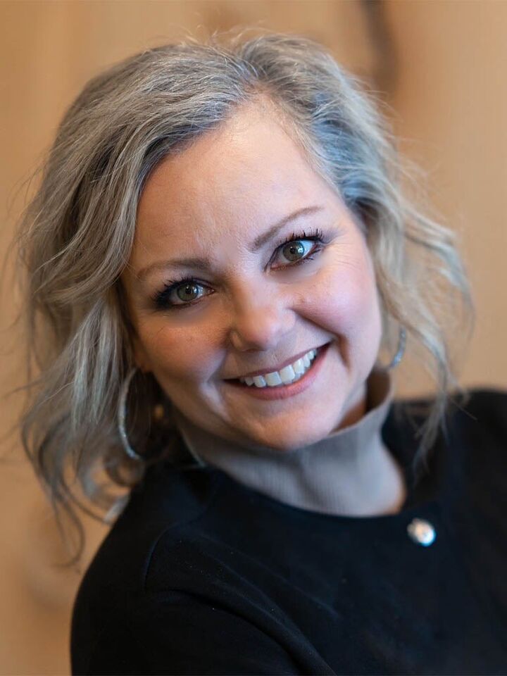 Ellen Price, Real Estate Salesperson in Altoona, Affiliated