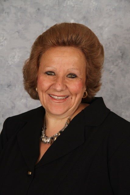 Lisa Brzezinski, Real Estate Salesperson in East Aurora, North East