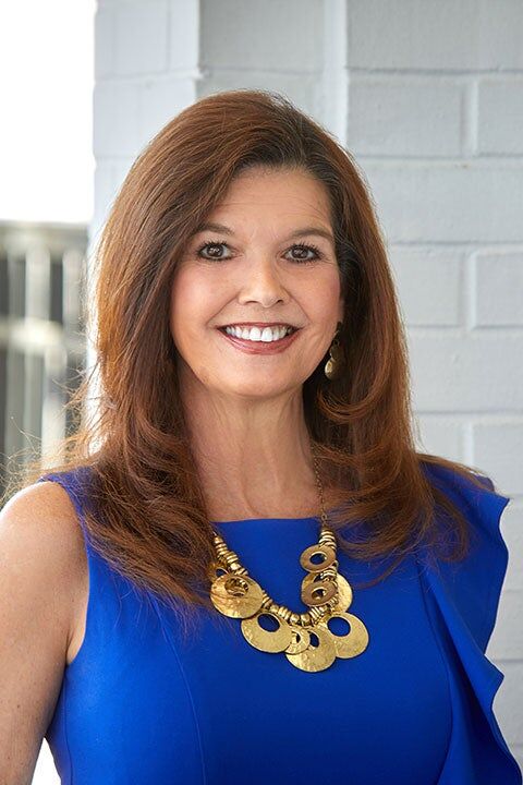 Lisa Boswell, Real Estate Salesperson in Columbus, Kennon & Parker