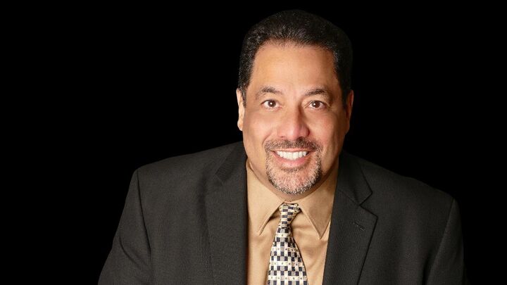 Roberto Portales, Real Estate Salesperson in Treasure Island, North East