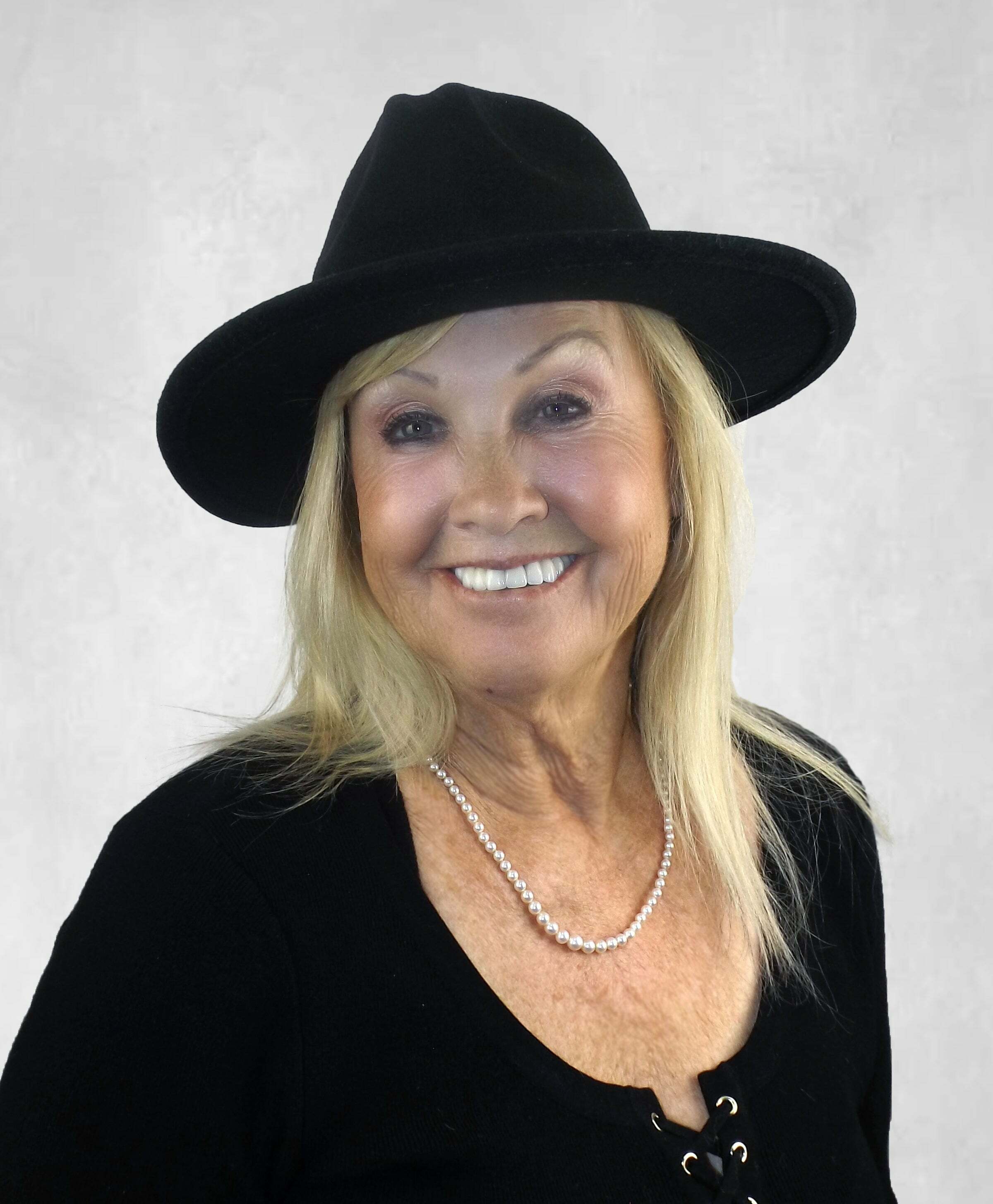 Cindy Veiner, Real Estate Salesperson in Bakersfield, Preferred, Realtors