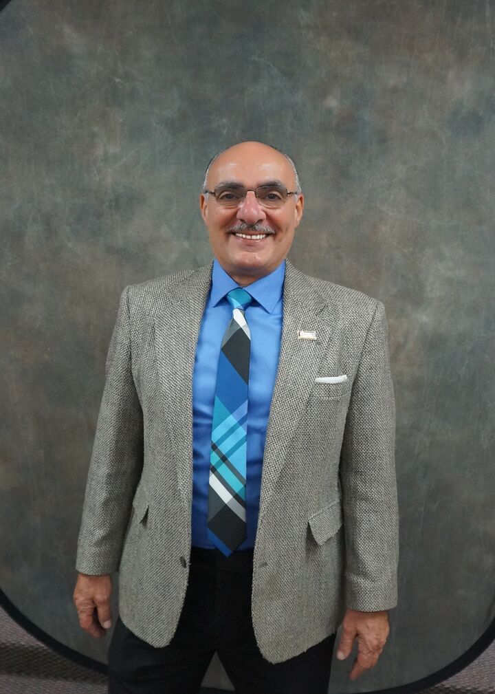 Robert Ferriola, Real Estate Salesperson in Coral Springs, Tenace Realty