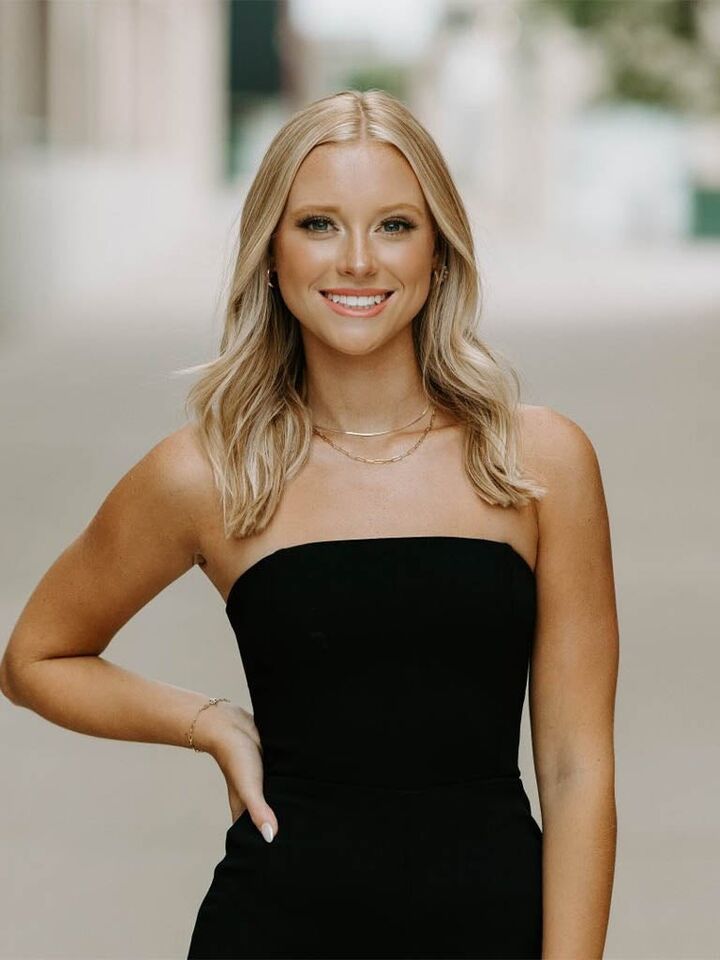 Gabi Bauer, Real Estate Salesperson in Onalaska, Affiliated