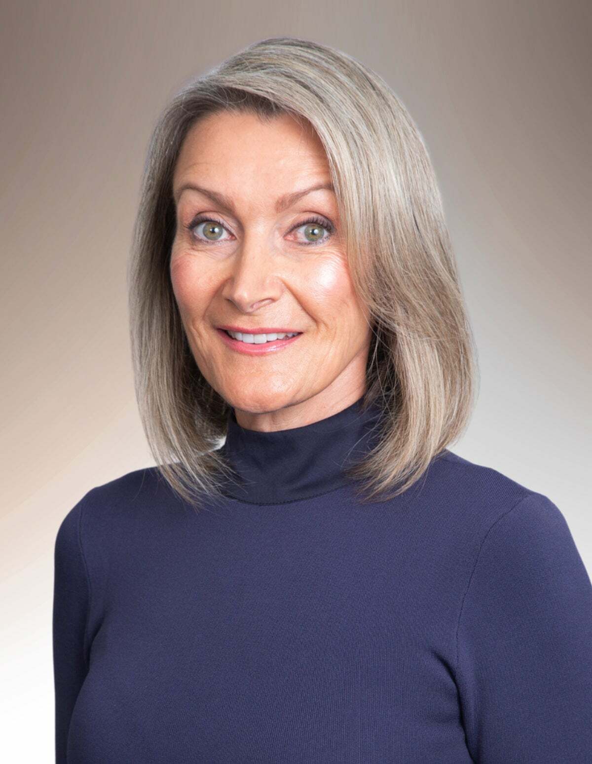 Krisztina Kollo, REALTOR® in Honolulu, Advantage Realty