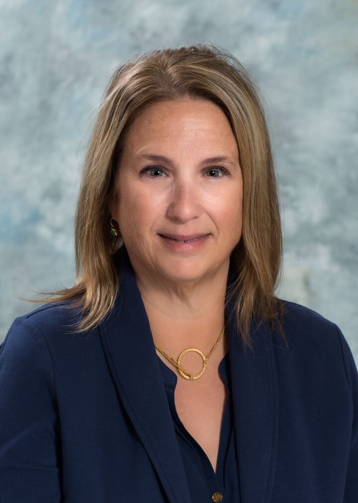 Susan Maddaloni,  in Bluffton, Paracle