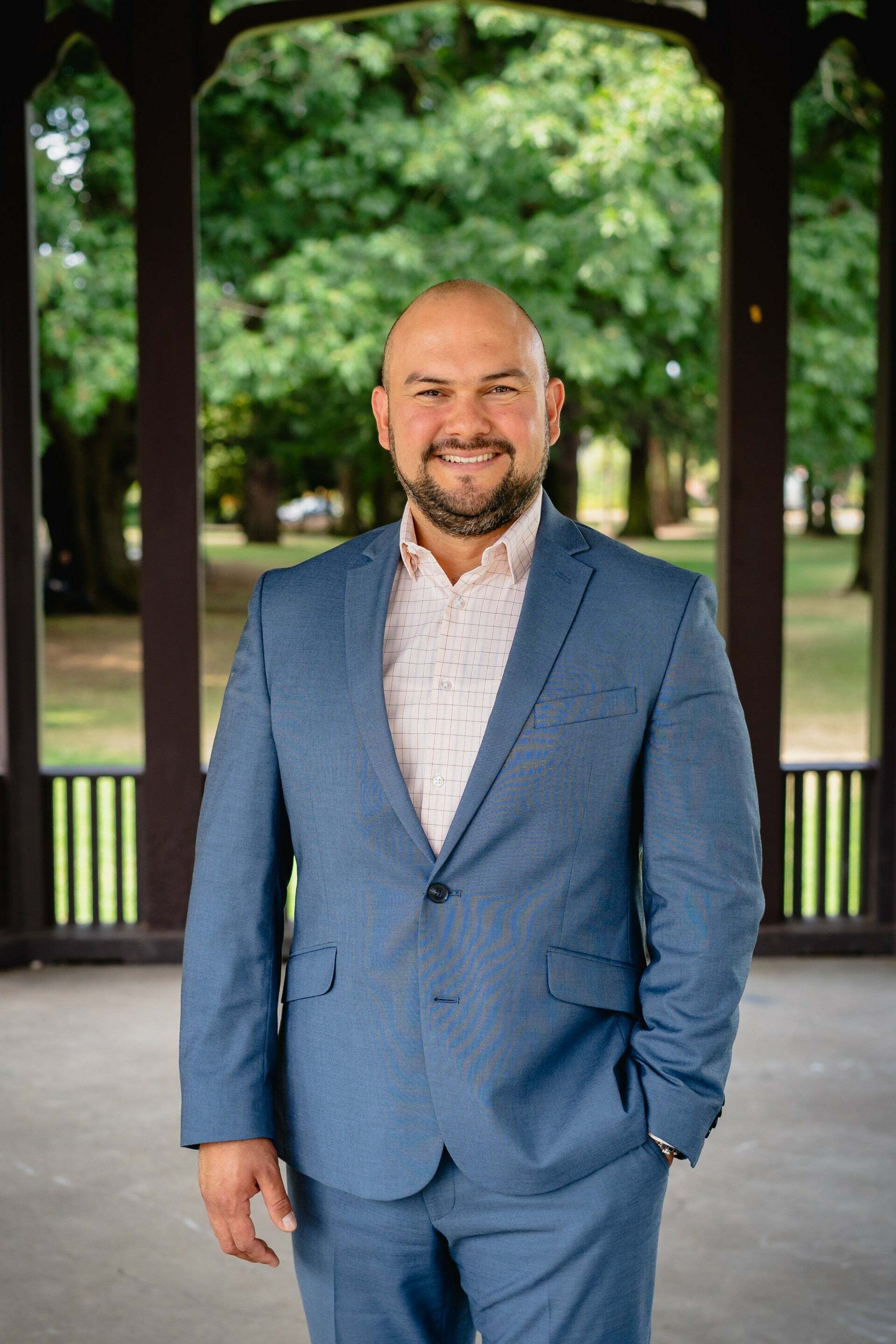 Mauricio Soto, Real Estate Salesperson in Portland, Knipe Realty ERA Powered