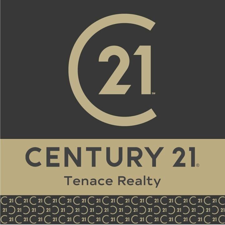 Priscilla Fuentes,  in Boynton Beach, Tenace Realty