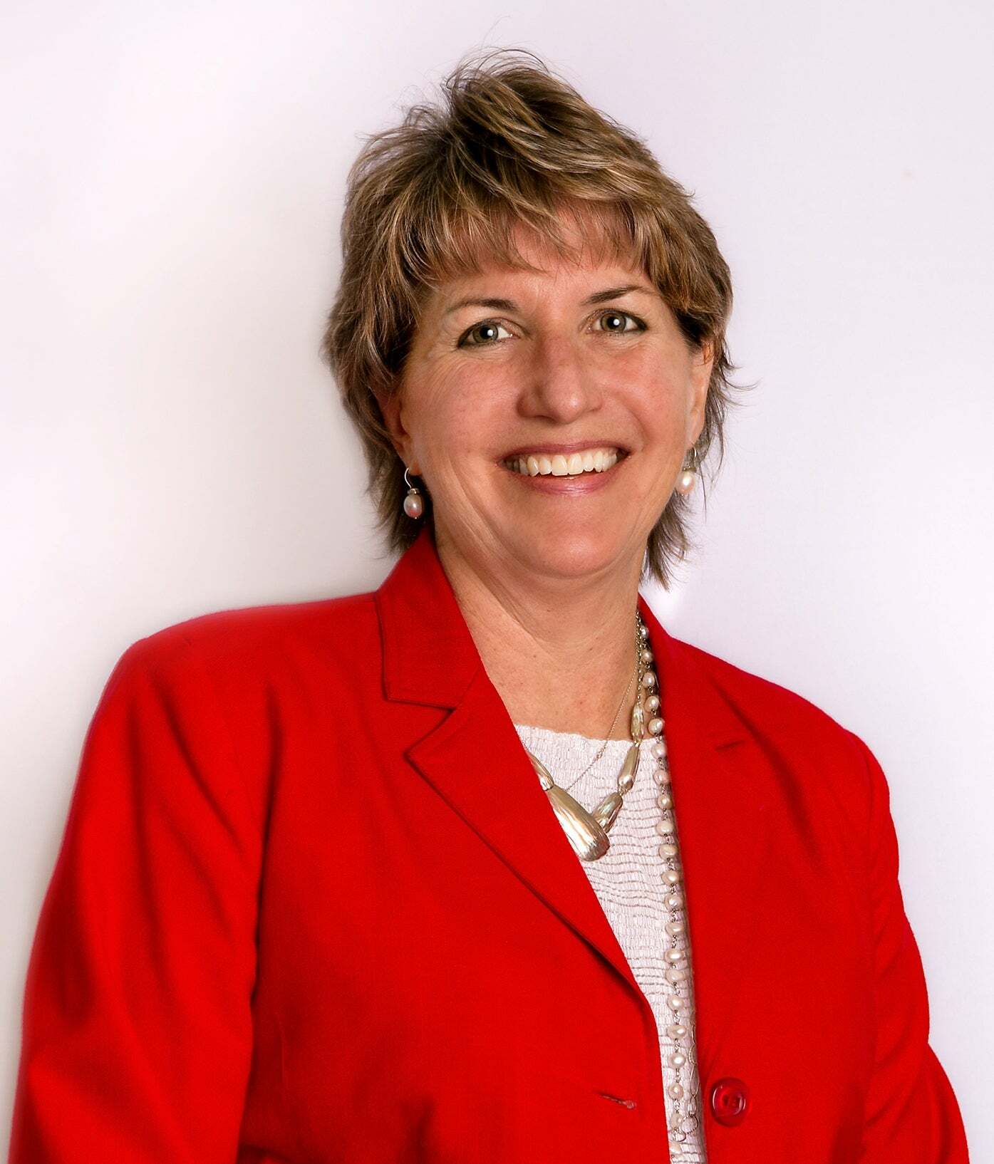 Mary McDonnell, Real Estate Salesperson in Camarillo, Real Estate Alliance