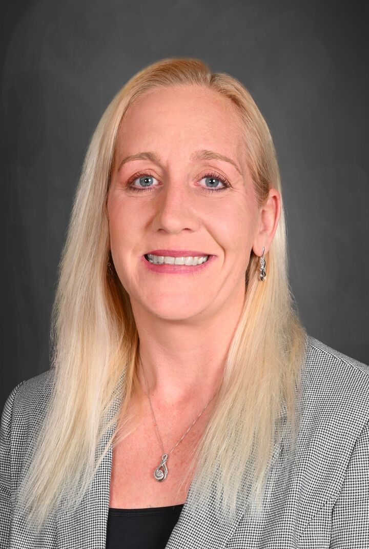 Cara Walthall,  in Lancaster, Home Advisors