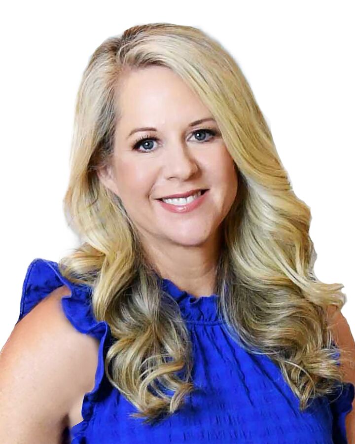 Virginia Hayes,  in Greenville, Caine