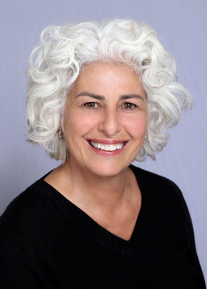 Kimberly Niedenstein, Real Estate Broker/Real Estate Salesperson in Oakhurst, Solid Gold Realty