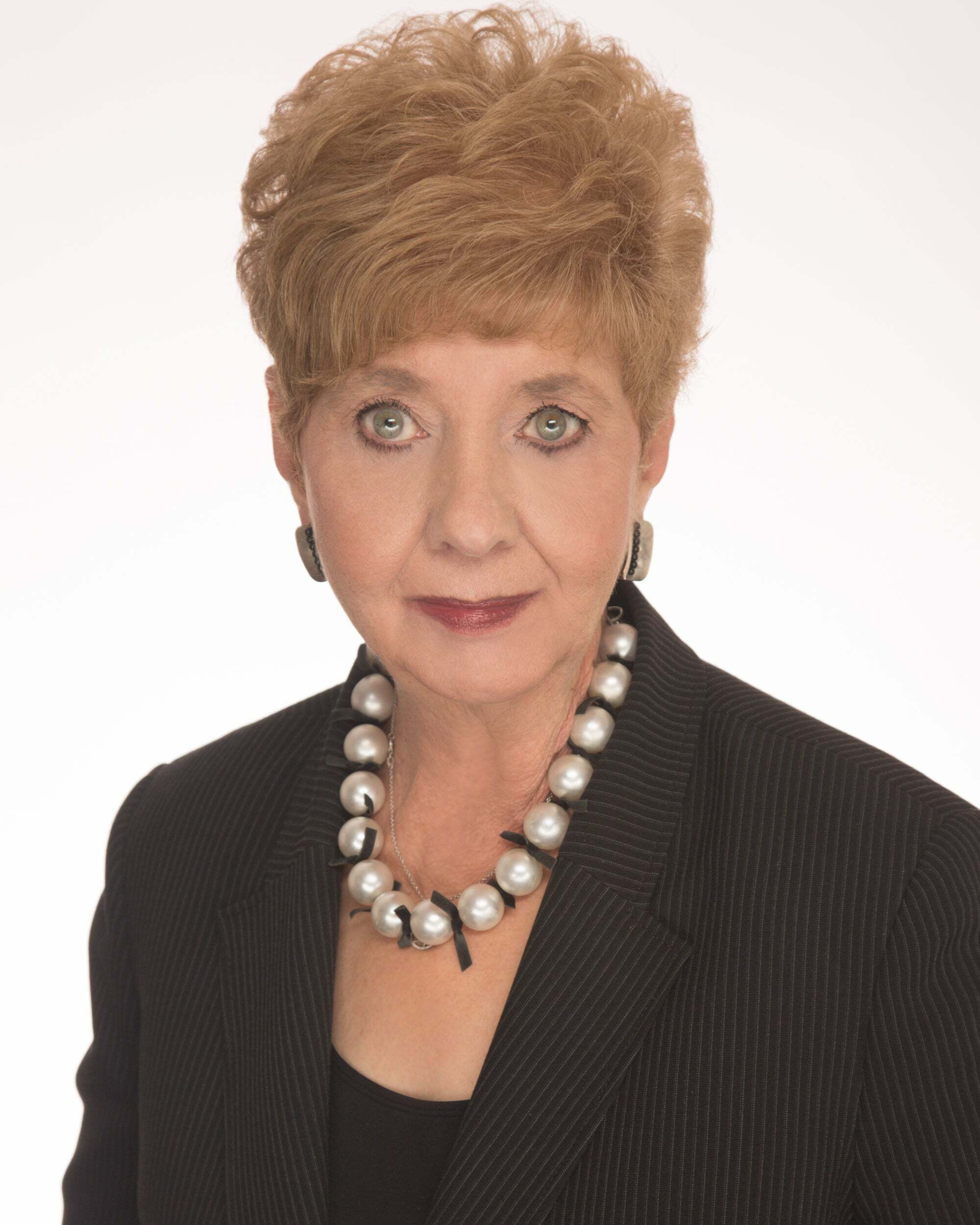Carole Eizelman, Associate Real Estate Broker in Birmingham, Professionals