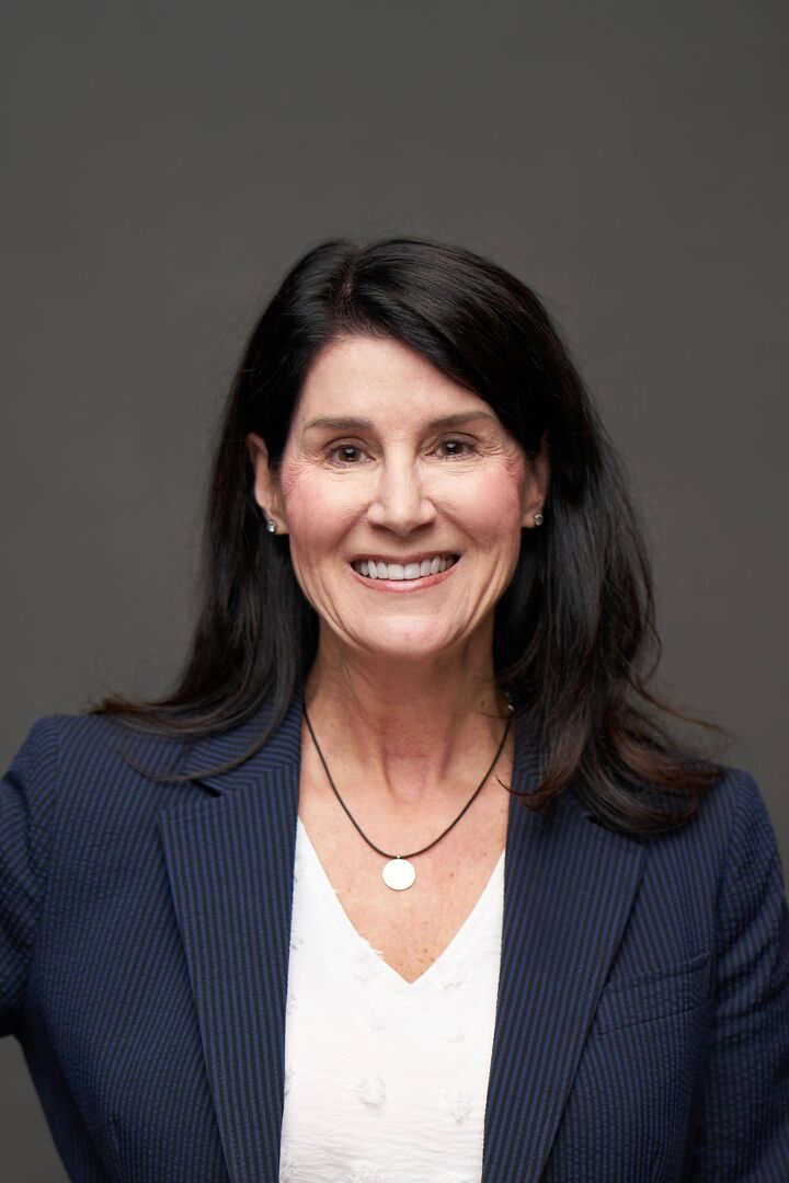 Pamela Mundra, Associate Real Estate Broker in Raleigh, Triangle Group