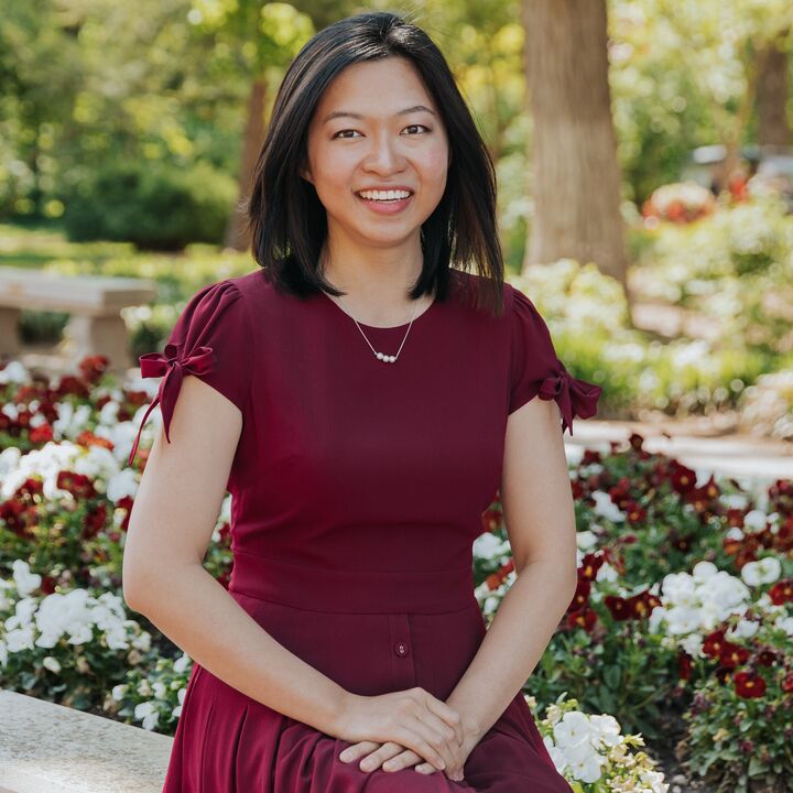 Megan Dohman, Real Estate Broker in Bloomington, Scheetz