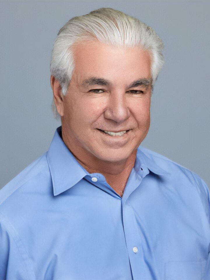 Darrell Keliinoi, Real Estate Salesperson in Ramona, Affiliated