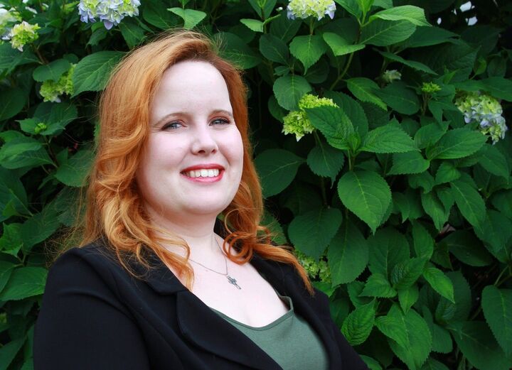 Chelsea Brantley,  in Rochester, Professionals