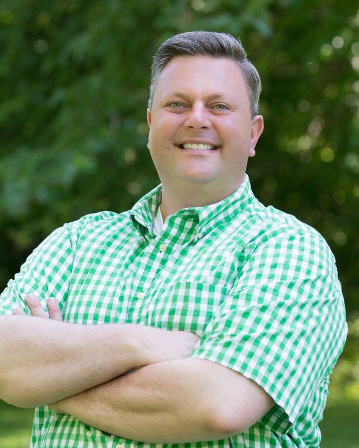 Adrian McMullen, Real Estate Salesperson in Ames, Signature Real Estate